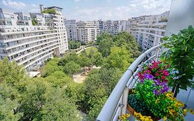 Elegant Suite Inn Paris La Defense